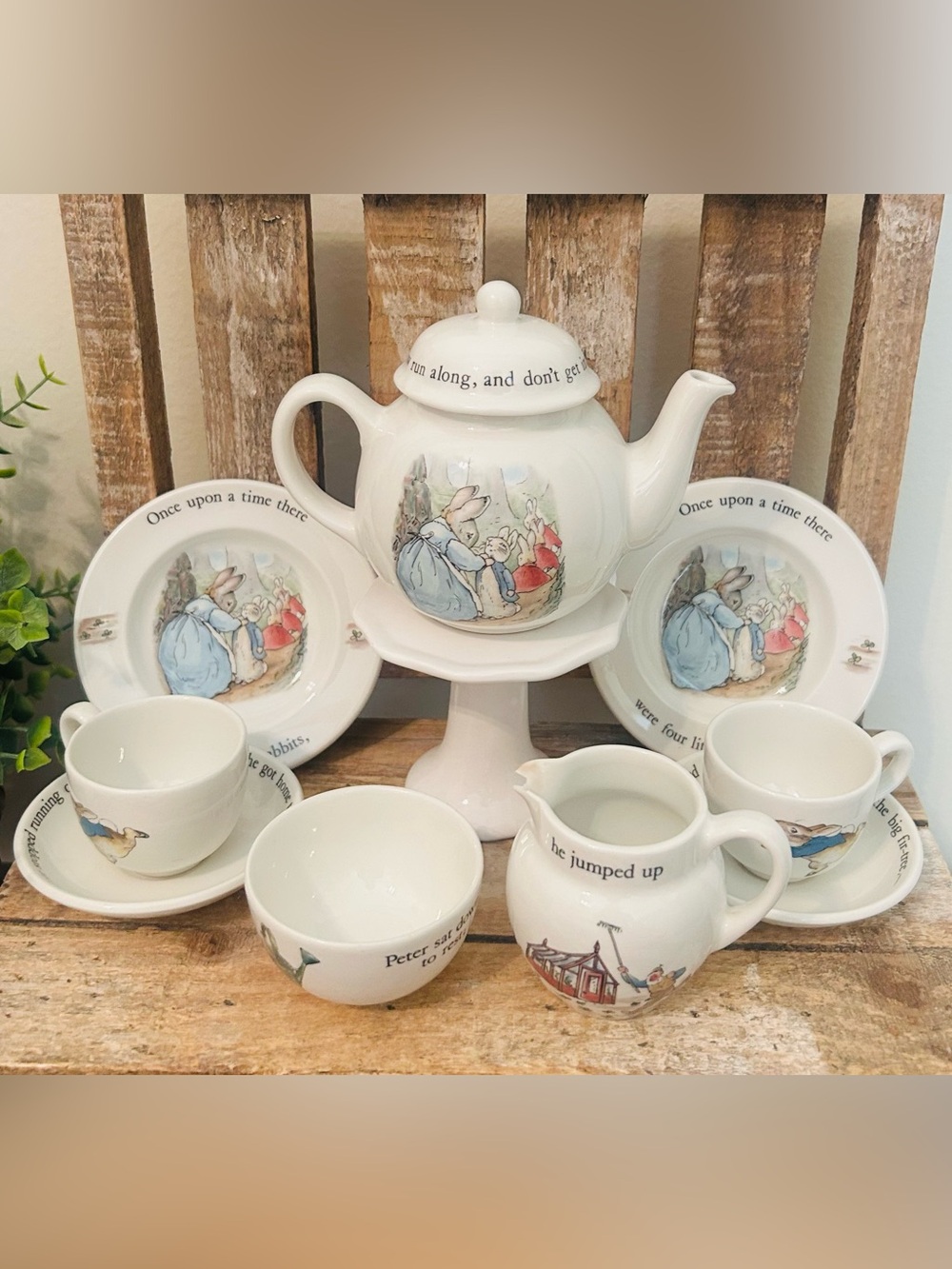 Vintage Children's Wedgwood Beatrix Potter Peter Rabbit Tea Set: 10 Piece set